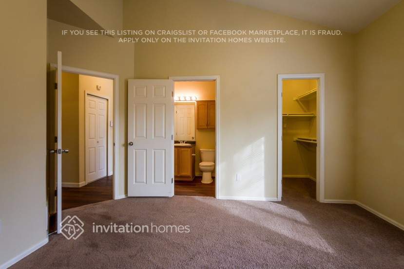 Building Photo - 7263 Creekfront Dr