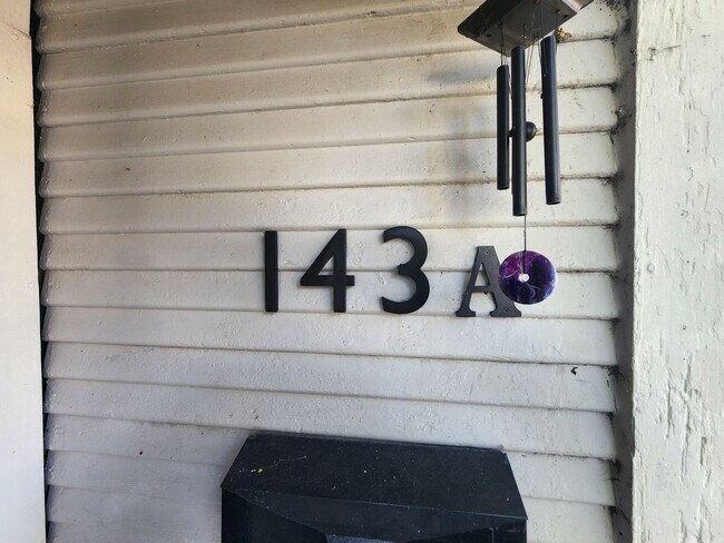 Building Photo - 143 9th St