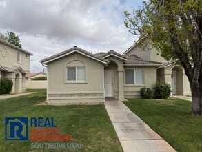 Building Photo - Fully Remodeled 3 bedroom 2 bathroom