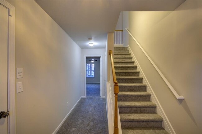 Building Photo - 2161 Meadow Peak Rd