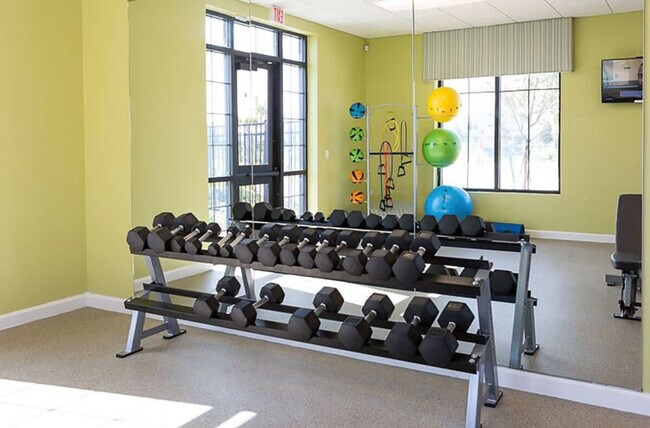 Building Photo - 2641 Scrapbook St