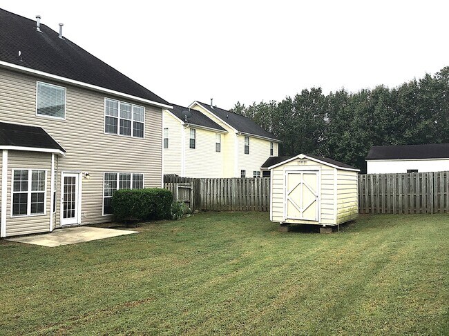 Building Photo - 202 Curico Ln