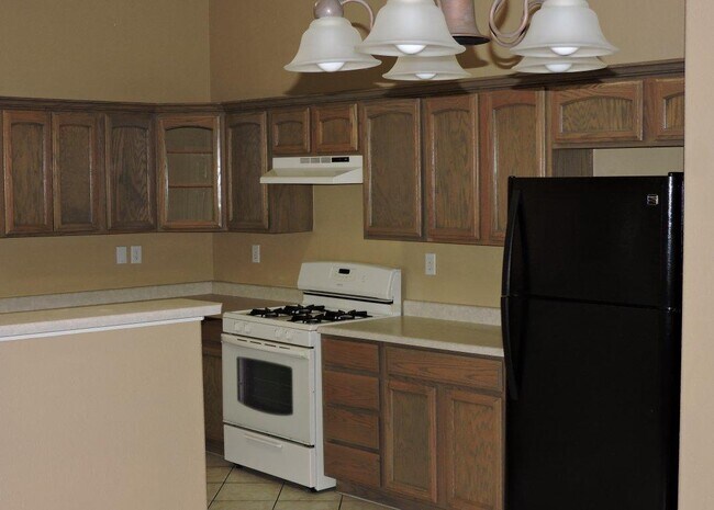 Building Photo - 3100 Tierra Mina Dr