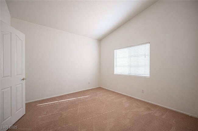 Building Photo - 8301 Boseck Dr