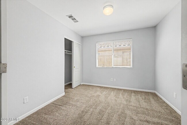 Building Photo - 18619 N 40th Pl