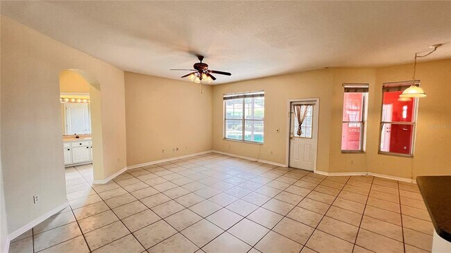 Building Photo - 7823 Fernleaf Dr
