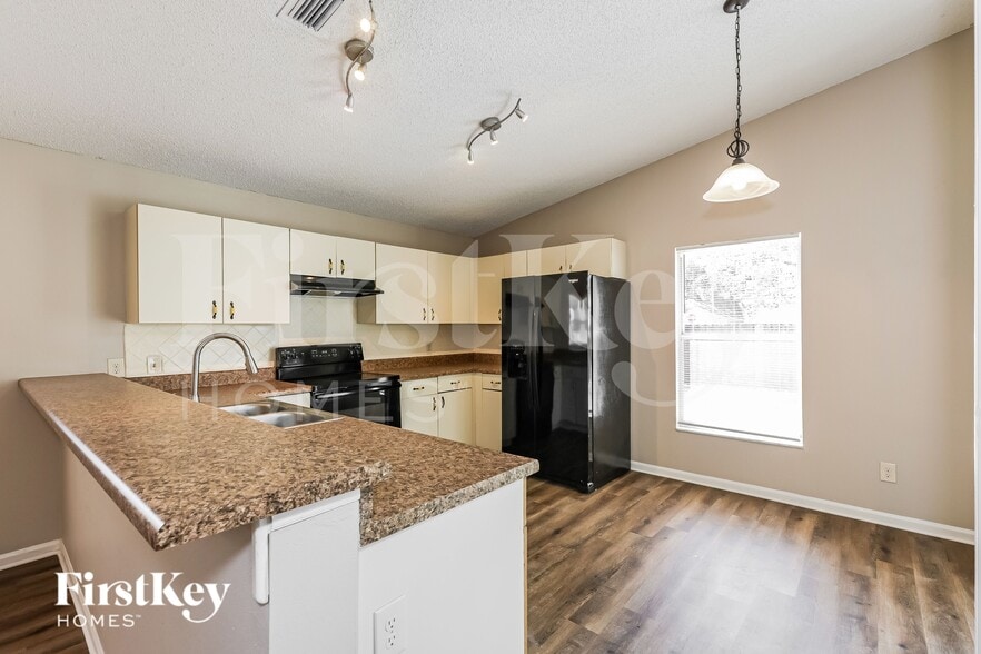 Building Photo - 1449 Windjammer Pl