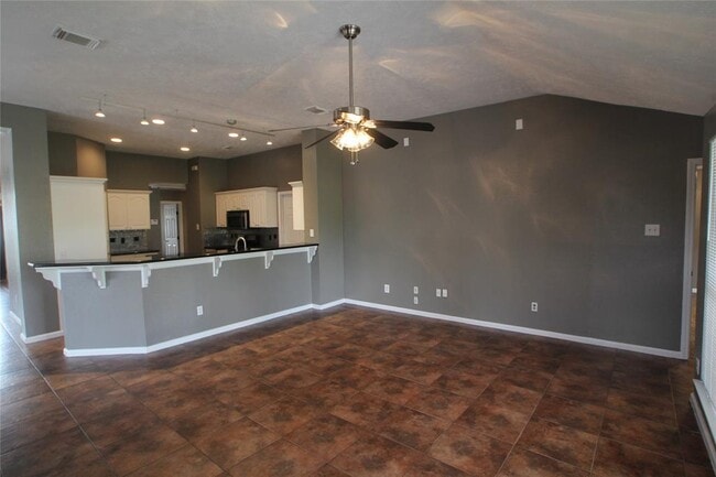Building Photo - 3438 Brookwood Dr