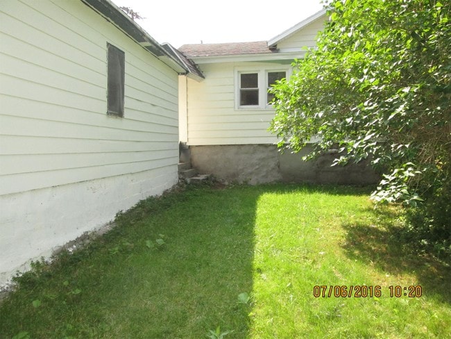 Building Photo - 209 Park Dr