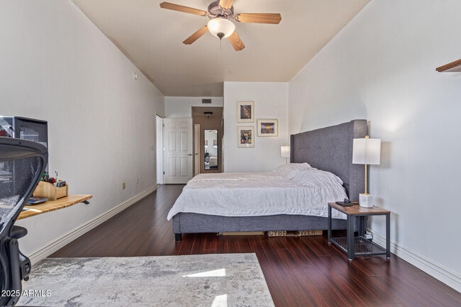 Building Photo - 5450 E Deer Valley Dr