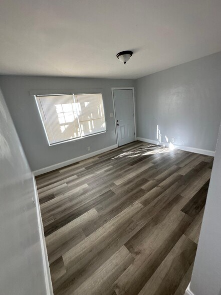 Building Photo - 3805 Fairfax St