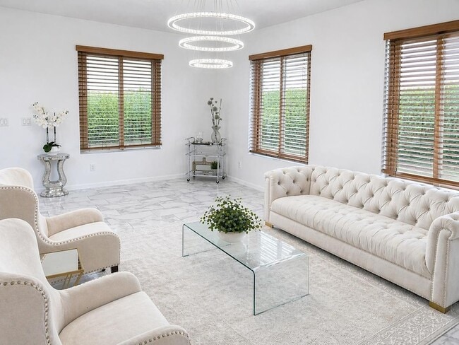 Building Photo - 8611 S 45th Glen