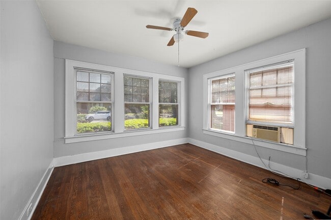 Building Photo - 1608 Kipling St