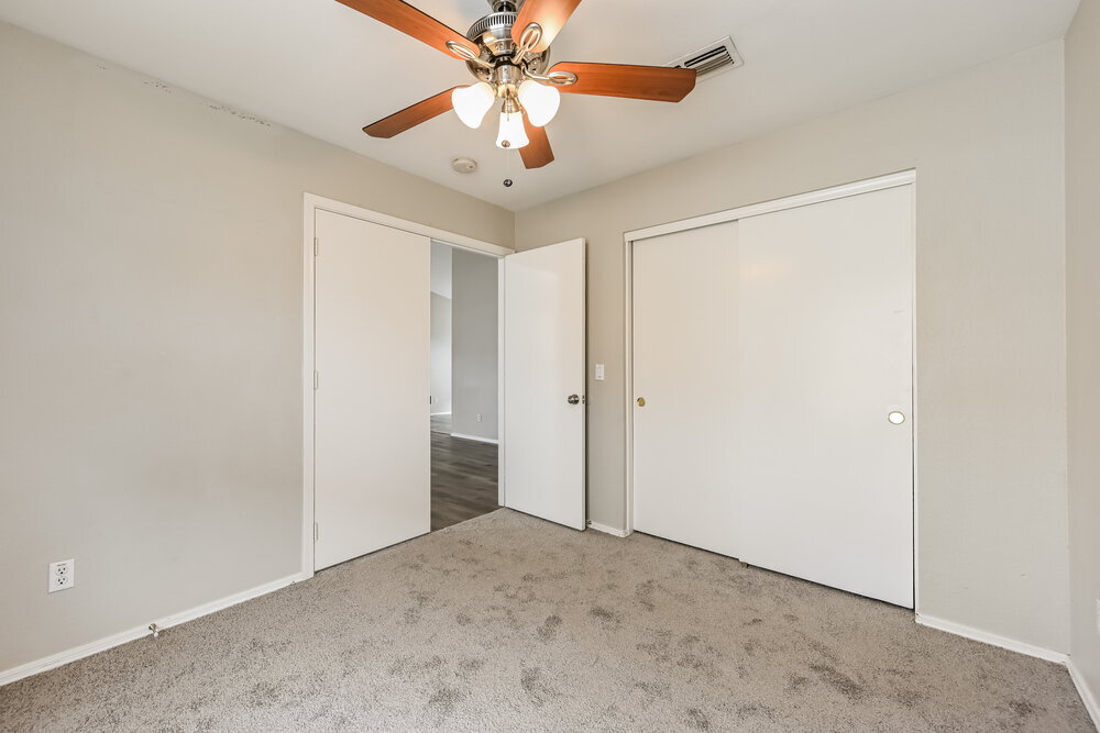 Building Photo - 11338 W Crestbrook Dr