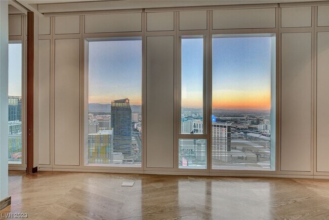 Building Photo - 3750 Las Vegas Blvd S