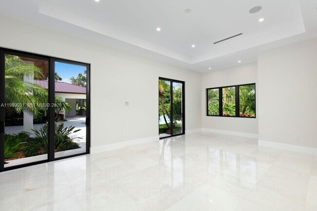 Building Photo - 6065 SW 109th St