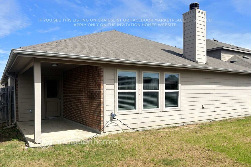 Building Photo - 14329 Artisan Dr