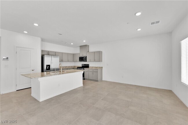 Building Photo - 4567 Merlot Hls Ave