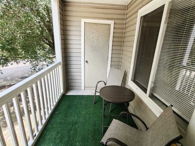 Building Photo - 4000 SW 23rd St