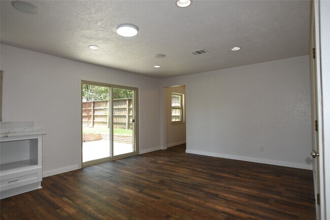 Building Photo - 10511 Eddystone Dr