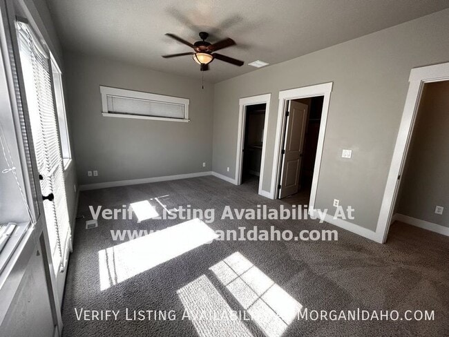 Building Photo - 10249 W Kingsbriar Dr