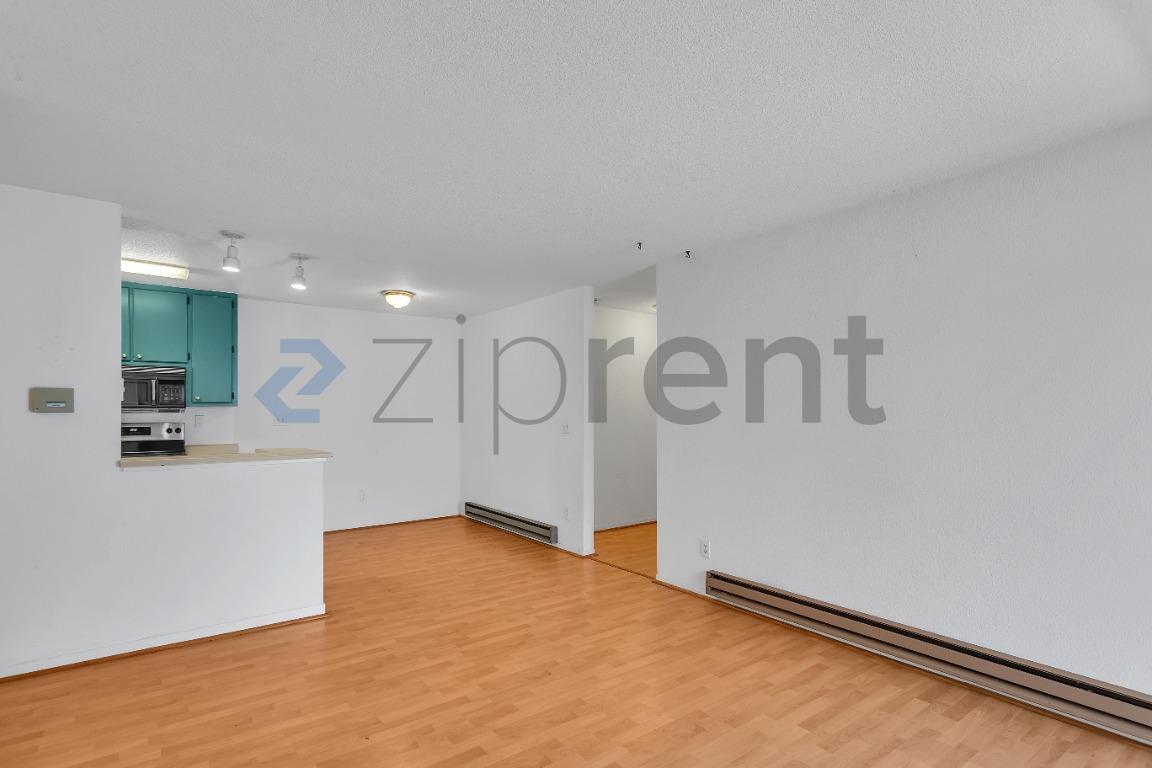 Building Photo - Unit 1