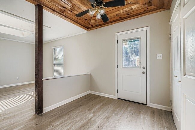 Building Photo - 226 Tara Plantation Dr