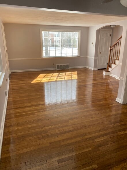 Living room - 2529 Broad Blvd