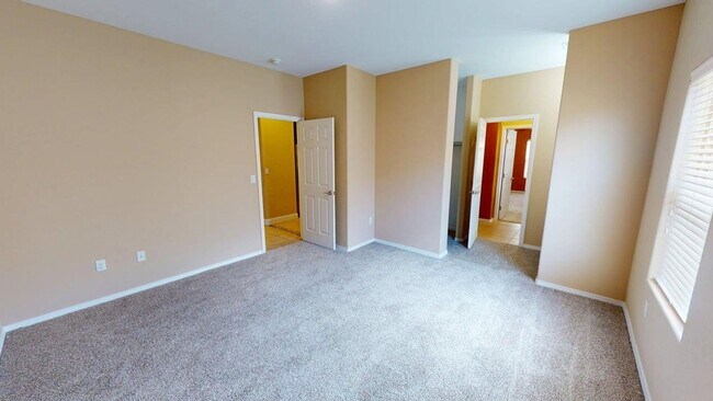 Building Photo - Spacious 4-Bed/3-Bath in Alamogordo, NM