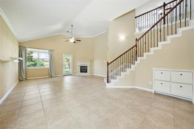 Building Photo - 27154 Harvest Pointe Ln
