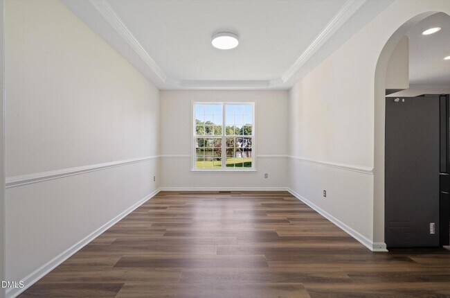 Building Photo - 930 Pristine Ln