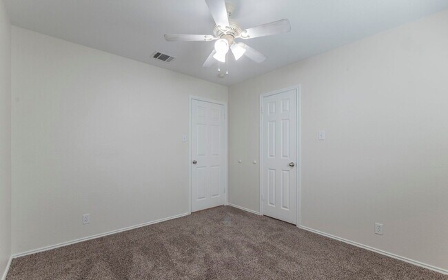Building Photo - 14912 Big Falls Dr