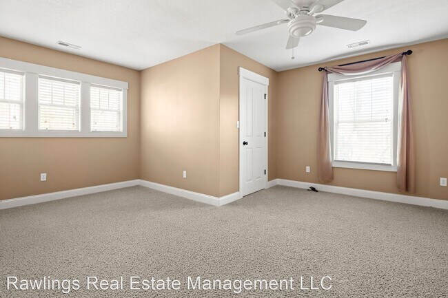 Building Photo - 3 br, 2.5 bath House - 34 Pinecroft Road