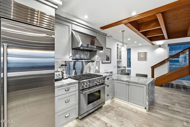 Building Photo - 3373 Ocean Dr