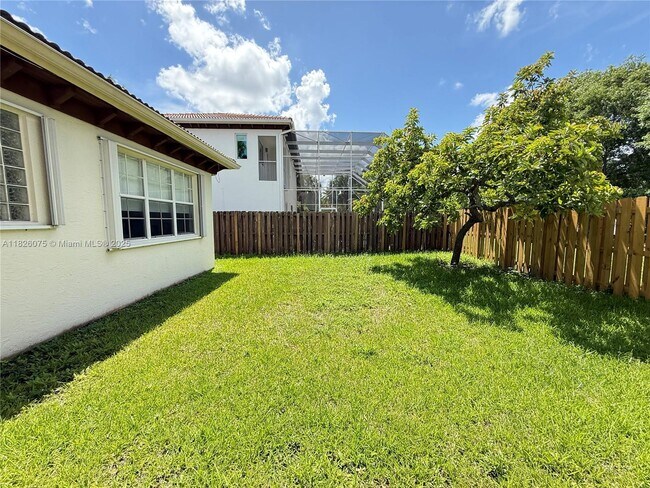 Building Photo - 11339 NW 71st St