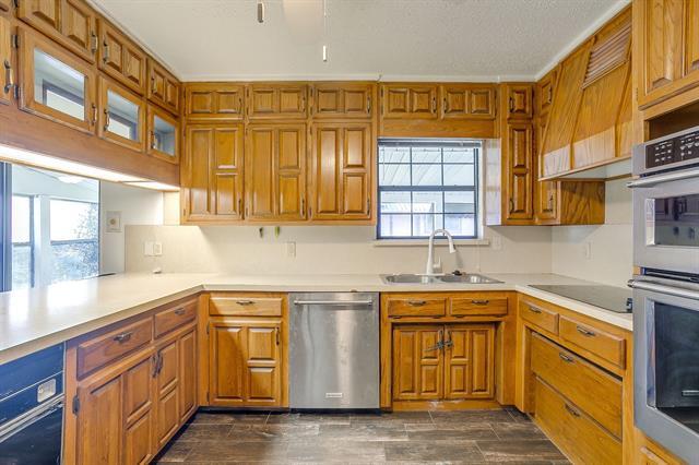 Building Photo - 1911 Joslin St