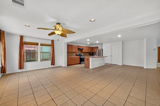 Building Photo - 16547 Lanesborough Dr