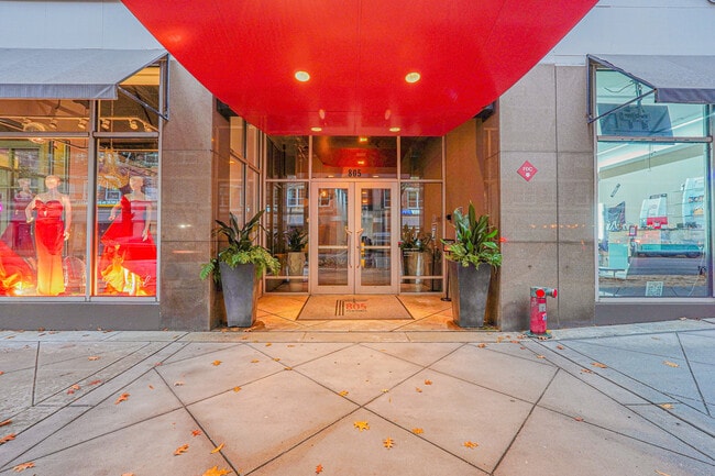 Building Photo - 805 Peachtree St NE