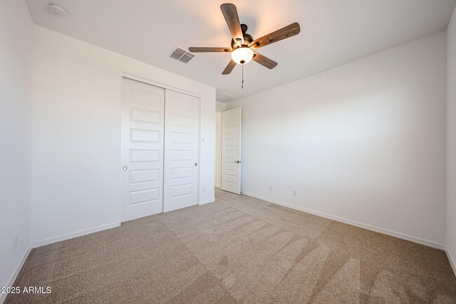 Building Photo - 25110 N 75th Ln