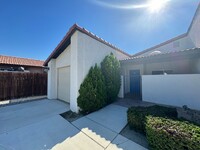 Building Photo - 31550 Avenida Alvera