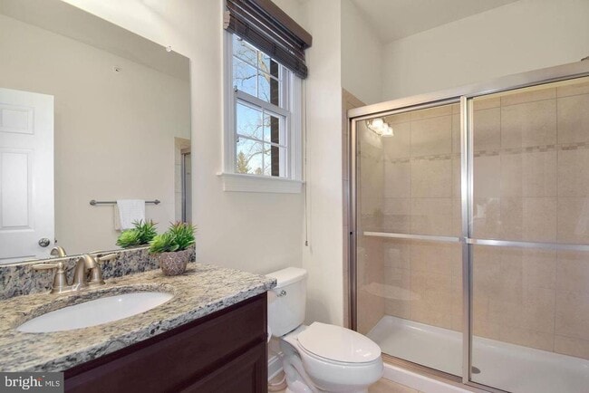 Building Photo - 71 Creekview Ln