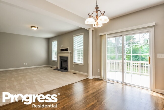 Building Photo - 1320 Trailing Rose Ct
