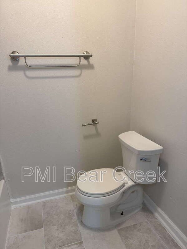 Building Photo - 1824 Thonig Rd