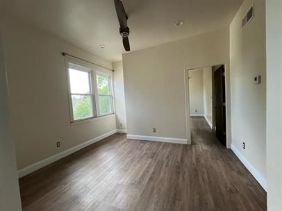 Building Photo - 500 Parkway Dr NE