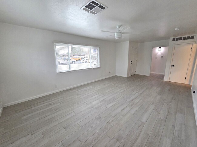 Building Photo - 55 N Cottage St
