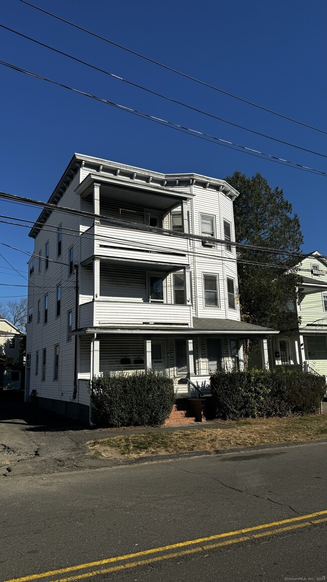 Building Photo - 178 Brentwood Ave