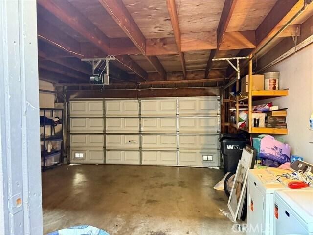 Building Photo - 618 Briarwood Ln