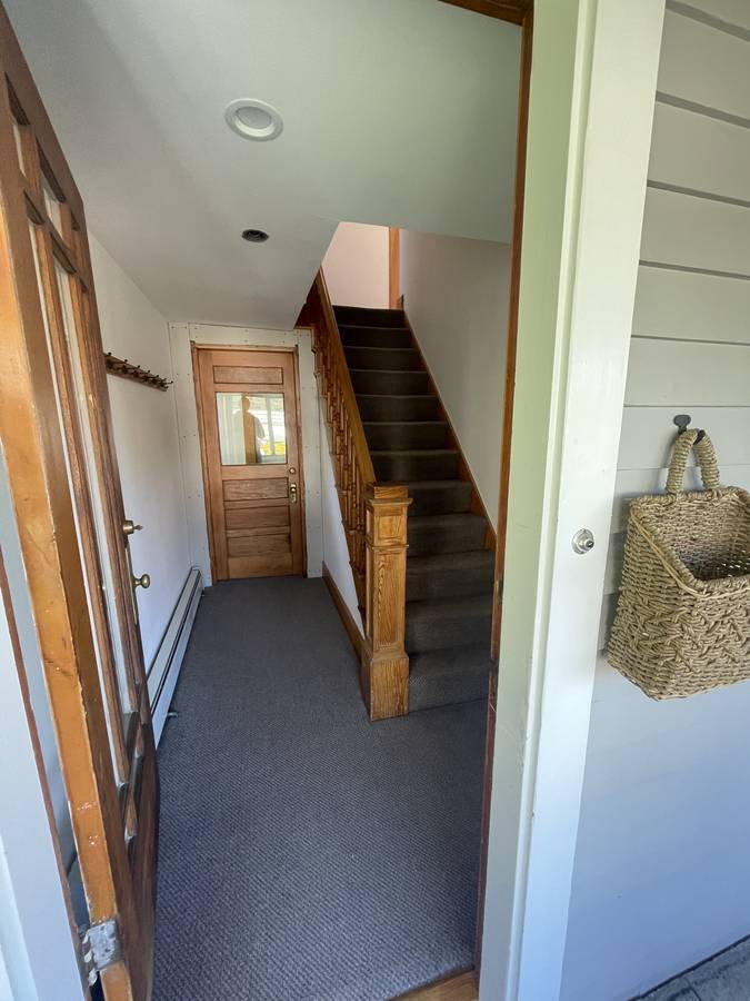 Building Photo - 13 Middle St