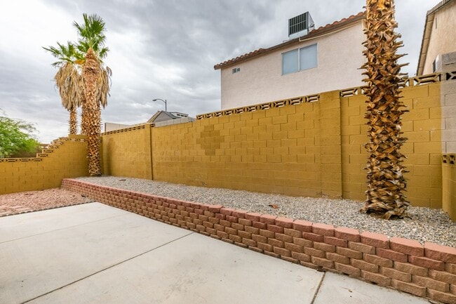 Building Photo - Upgraded 3bedroom house near Buffalo and Washington with easy access to Summerlin Pkwy.