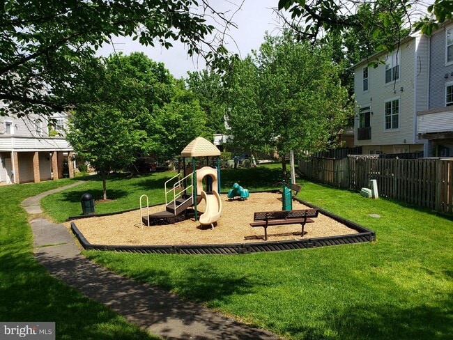 Building Photo - 18022 Royal Bonnet Cir